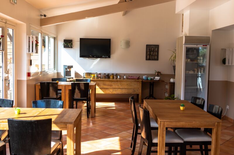 salle petit déjeuner hôtel les calanques salle petit déjeuner hôtel les calanques